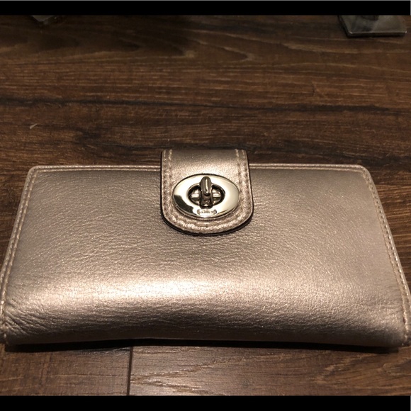 Coach Purse and Wallet Set - Picture 4 of 6